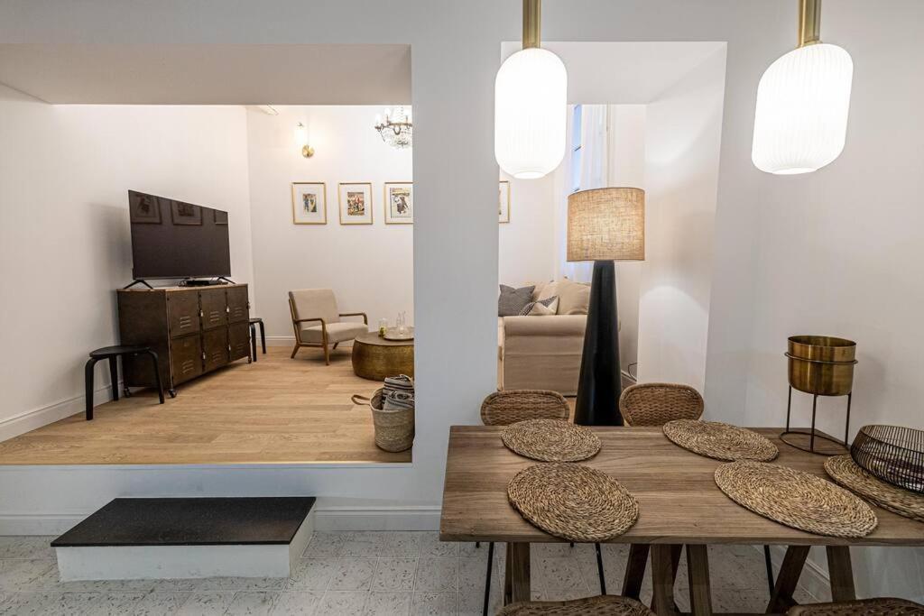 Chez Collette - Luxury In The Old نيس المظهر الخارجي الصورة